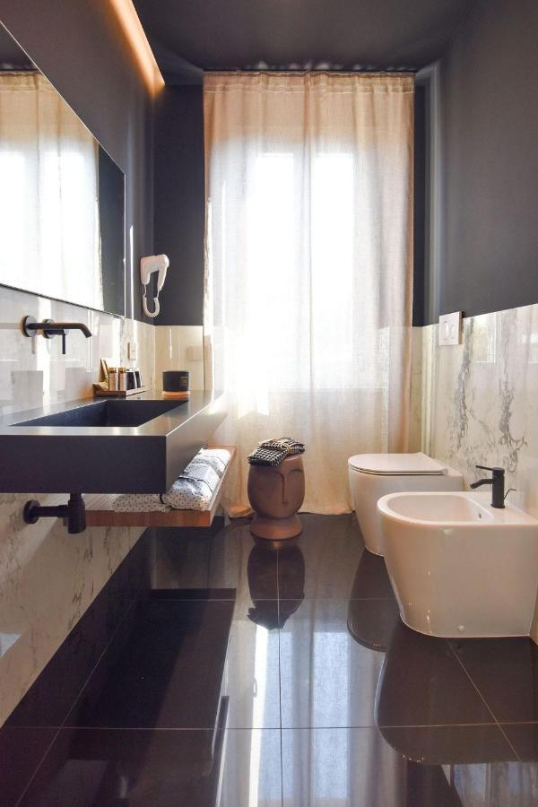 Nuova Cafe' Suite Salice Terme Exterior foto