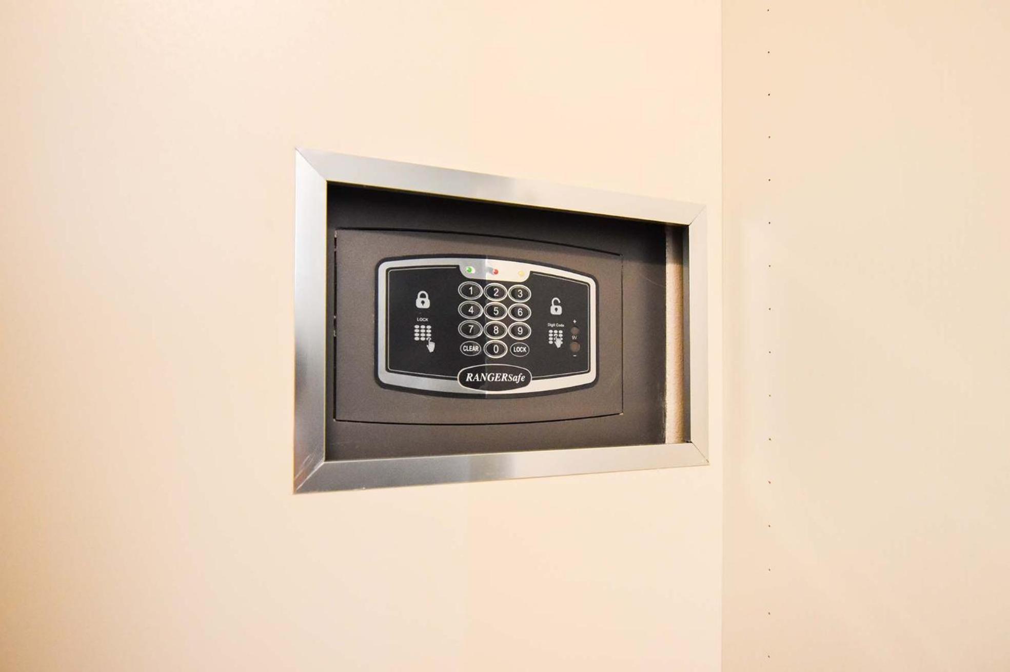 Nuova Cafe' Suite Salice Terme Exterior foto